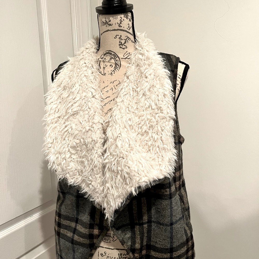 Plaid Fur Vest Jodifl Size Medium